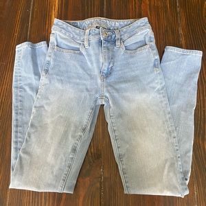 American Eagle Light Wash Jeans Size 00